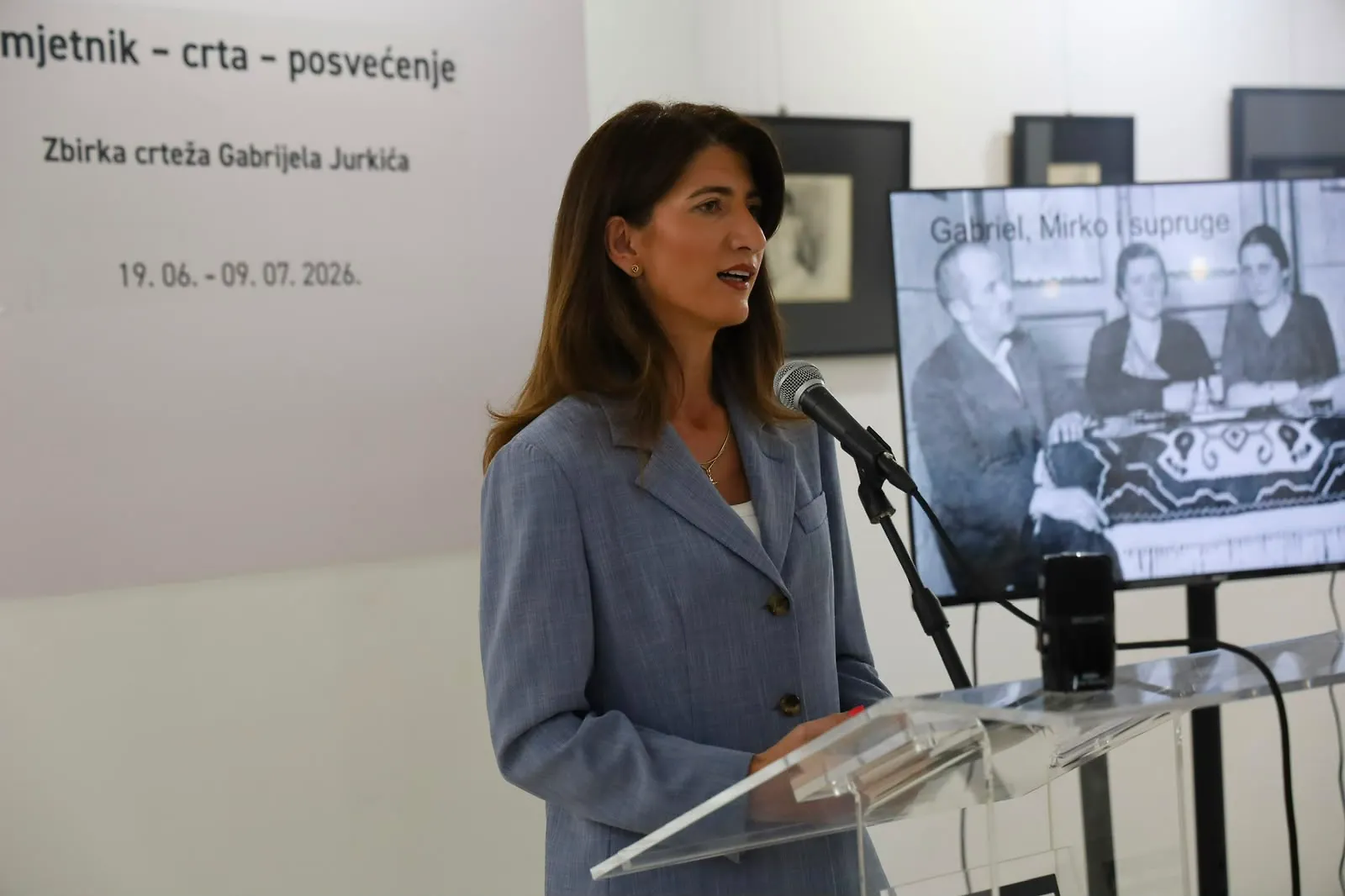 Galerija 11
