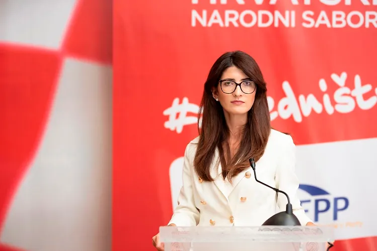 Filipović: Za razliku od promjene Ustava, izmjene Izbornog zakona su realna opcija, koja bi stabilizirala odnose u BiH