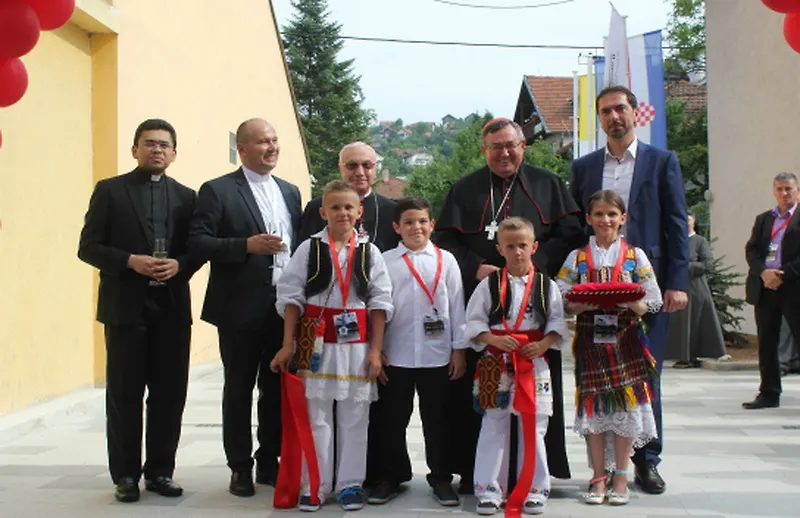 Predsjednik Federacije BiH Marinko Čavara na otvorenju zgrade Nadbiskupijskog centra za pastoral mladih "Ivan Pavao II."